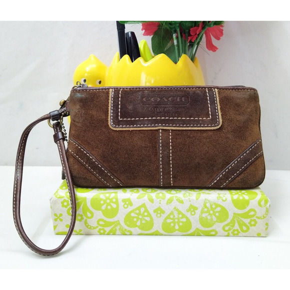 Coach Brown Suede Leather Trim Zipper Wristlet - Coin Wallet - Vintage - Picture 1 of 12